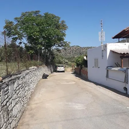 Vlassis Apts -μελιδονι-διαμερισμα βασιλικη * Melidhonion (Rethymno)