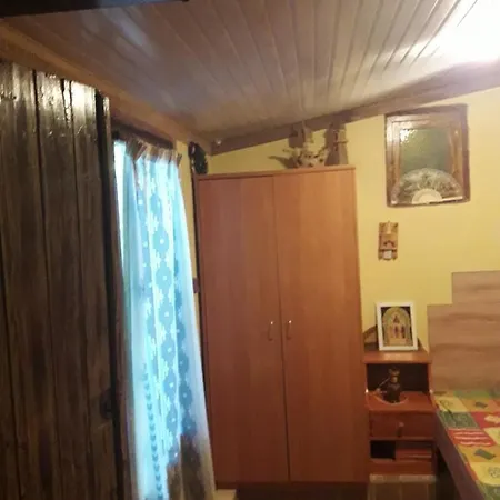 Vlassis Apts -μελιδονι-διαμερισμα βασιλικη *